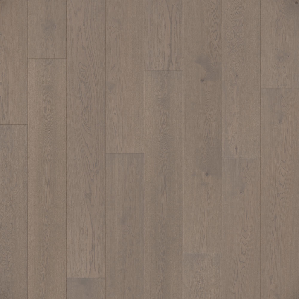 Manhattan Oak Lounge