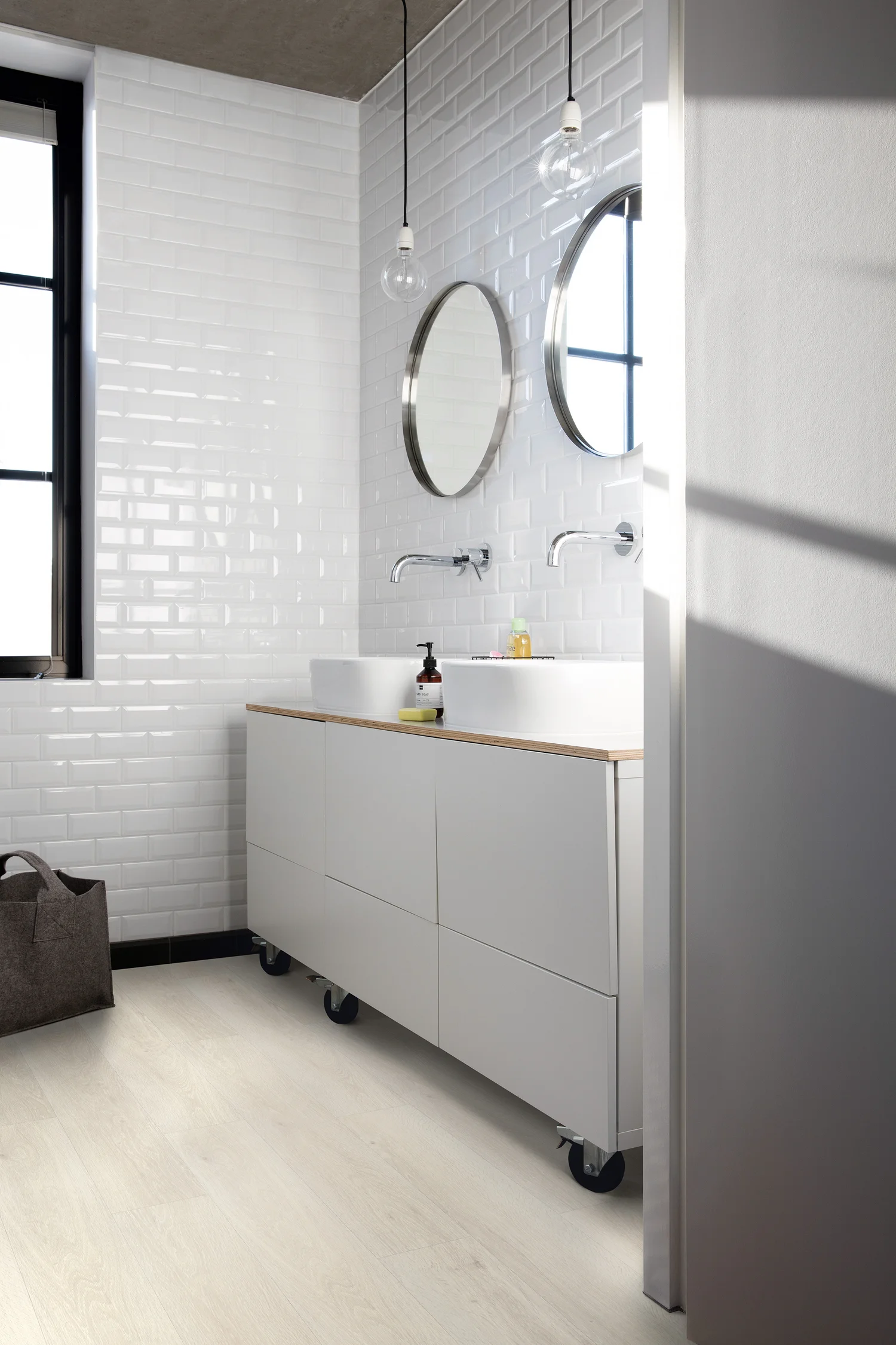 SEA BREEZE OAK LIGHT PUCP40079 view 2